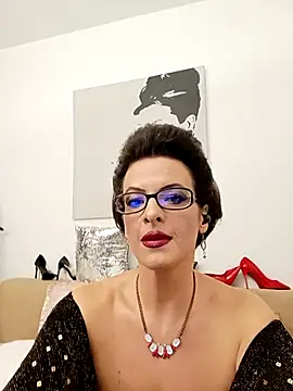 Snapshot of RebeccaNoble chatting on November 25, 2025, 6:19 pm RebeccaNoble online show from November 25, 2025, 6:19 pm