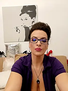 Snapshot of RebeccaNoble chatting on January 11, 2026, 4:50 am RebeccaNoble online show from January 11, 2026, 4:50 am