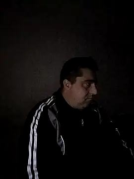 ADRIAN ADI40 online show from January 12, 2025, 3:39 am