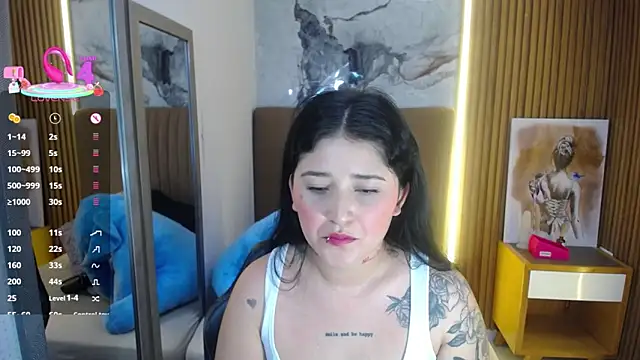 Snapshot of BIANCAROY1 chatting on October 16, 2025, 6:42 pm BIANCAROY1 online show from October 16, 2025, 6:42 pm