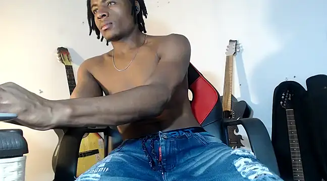 Snapshot of dann_hill chatting on December 3, 2024, 11:24 pm dann hill online show from December 3, 2024, 11:24 pm