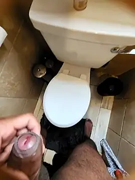 Snapshot of Stud_555 chatting on December 2, 2025, 7:36 am Stud 555 online show from December 2, 2025, 7:36 am