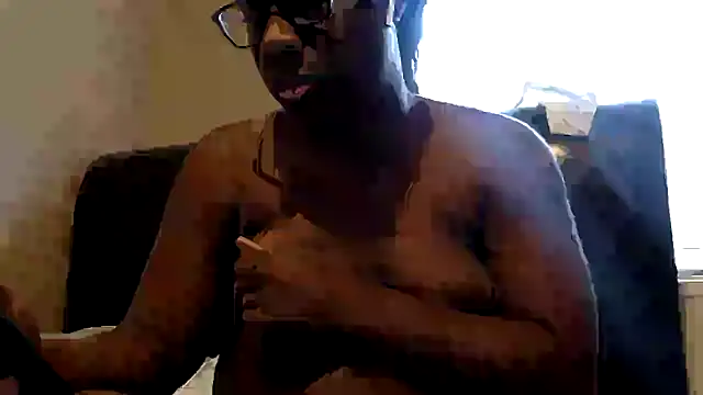 Snapshot of blacksexybeauty31 chatting on March 10, 2025, 1:43 pm blacksexybeauty31 online show from March 10, 2025, 1:43 pm