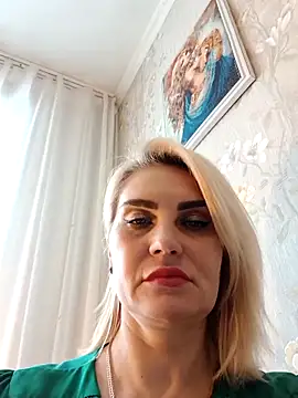 JennyOMay online show from February 7, 2026, 4:38 am