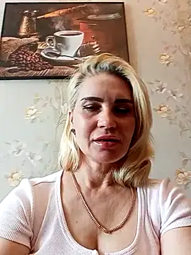 Snapshot of JennyOMay chatting on May 6, 2026, 3:13 am JennyOMay online show from May 6, 2026, 3:13 am