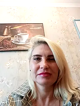 Snapshot of JennyOMay chatting on May 10, 2026, 4:17 am JennyOMay online show from May 10, 2026, 4:17 am