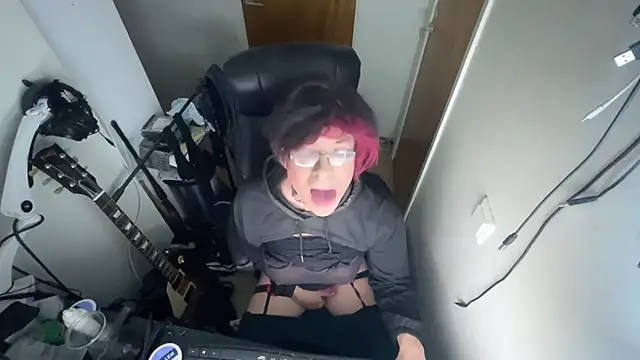 ecd011 online show from March 16, 2025, 4:20 am