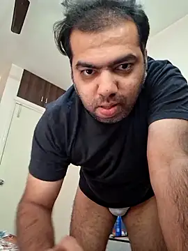 kaustubh45 online show from December 10, 2024, 10:17 am