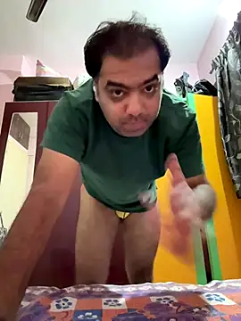 kaustubh45 online show from September 8, 2025, 6:07 pm