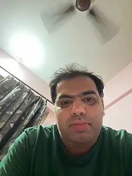 kaustubh45 online show from October 3, 2025, 5:21 pm