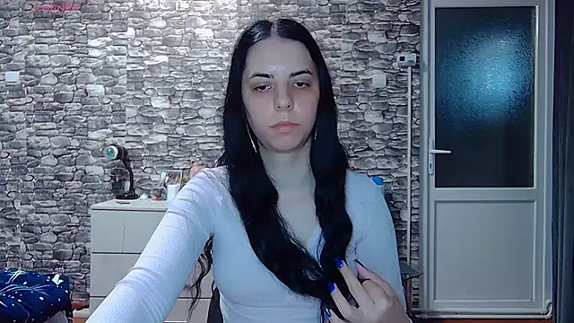 Snapshot of _Mari____ chatting on April 22, 2026, 7:11 am Mari online show from April 22, 2026, 7:11 am