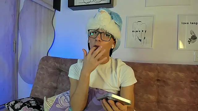 Snapshot of missangell177 chatting on January 14, 2025, 10:12 pm missangell177 online show from January 14, 2025, 10:12 pm