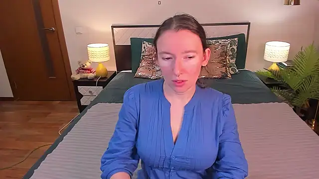 Snapshot of CatherineWalls chatting on June 16, 2026, 2:03 am CatherineWalls online show from June 16, 2026, 2:03 am