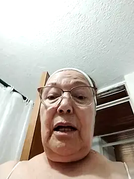 Vicky Rosse online show from May 21, 2026, 6:37 pm