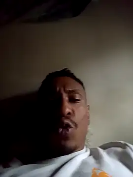 Snapshot of mellow_smoke chatting on November 15, 2025, 11:51 am mellow smoke online show from November 15, 2025, 11:51 am