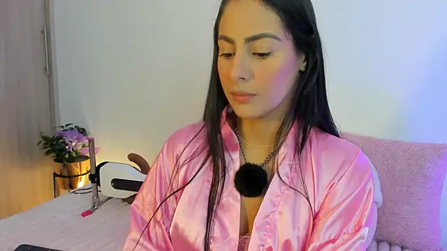 vicky rachell online show from September 21, 2025, 3:13 pm