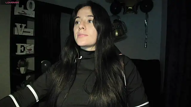 NoahWilliams  online show from October 7, 2025, 7:44 pm