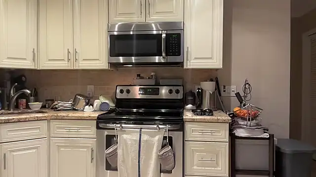 BigGuyMuscle online show from March 8, 2025, 11:18 pm