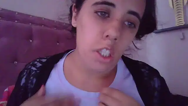 annarose19 online show from March 11, 2025, 7:47 pm