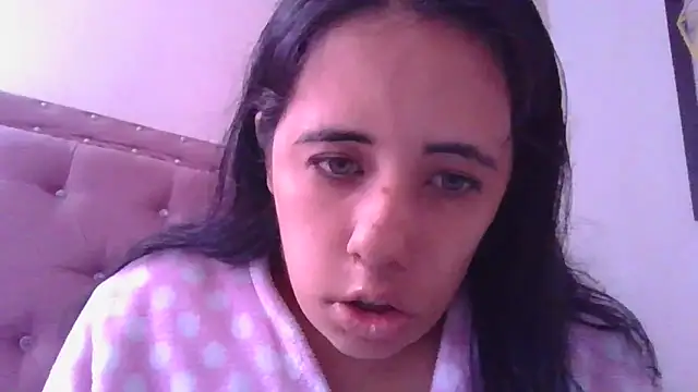 annarose19 online show from October 2, 2025, 5:42 pm