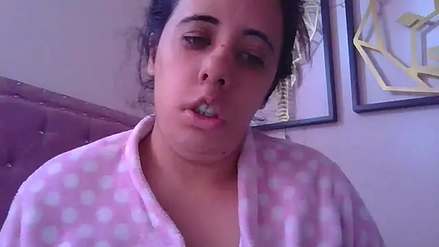 annarose19 online show from October 4, 2025, 5:11 pm