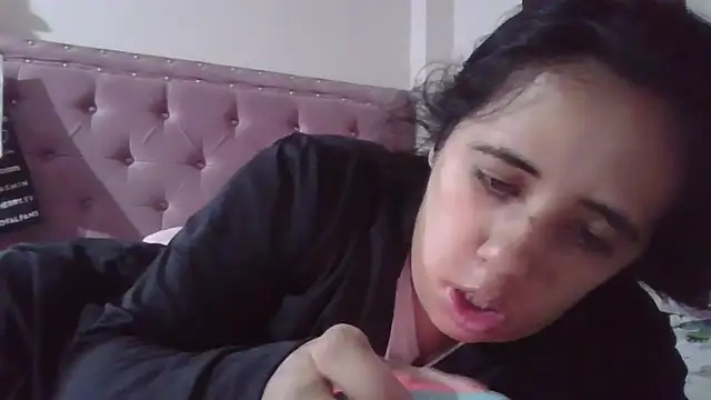 annarose19 online show from November 28, 2025, 11:18 pm