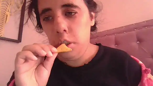 annarose19 online show from February 17, 2026, 5:52 pm