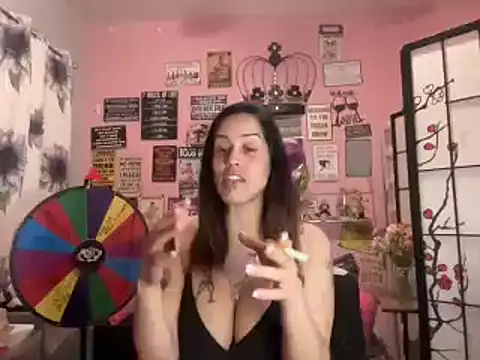 Snapshot of latinacubana chatting on January 24, 2025, 8:02 am latinacubana online show from January 24, 2025, 8:02 am