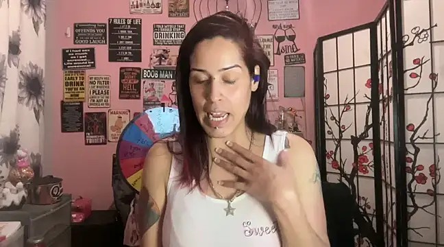 Snapshot of latinacubana chatting on March 9, 2025, 9:35 am latinacubana online show from March 9, 2025, 9:35 am