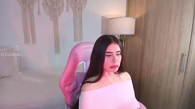 iriswest  online show from November 22, 2025, 11:59 pm