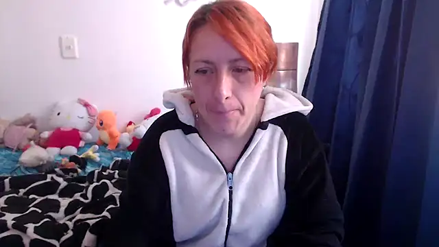 kittykalor09 online show from January 21, 2025, 2:05 pm