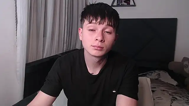 Snapshot of MathewCollin chatting on July 5, 2026, 6:53 am MathewCollin online show from July 5, 2026, 6:53 am