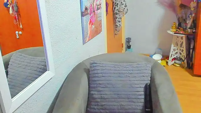 Snapshot of marie_marie03 chatting on February 5, 2025, 9:46 am marie marie03 online show from February 5, 2025, 9:46 am