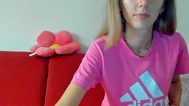 Snapshot of marie_marie03 chatting on November 4, 2025, 9:41 am marie marie03 online show from November 4, 2025, 9:41 am