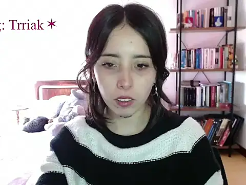 babyluna 8 8 online show from April 12, 2026, 9:20 pm