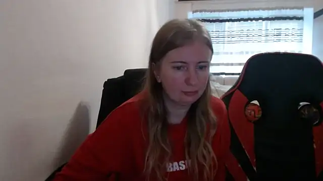 PeterAndJen online show from November 20, 2025, 8:03 am