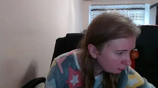 PeterAndJen online show from November 28, 2025, 8:17 am