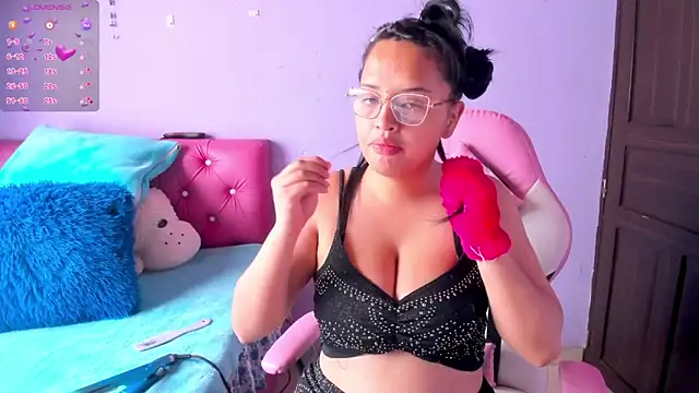 crissn0707 online show from March 20, 2026, 12:32 pm