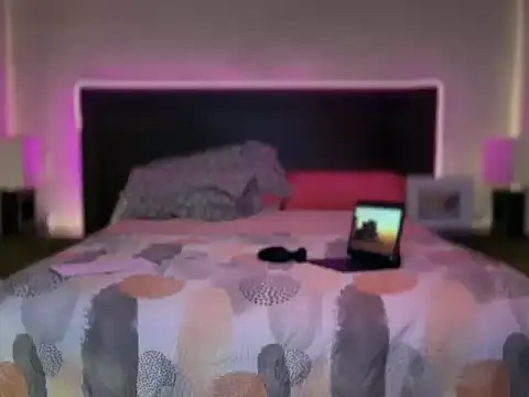 mcklister kinky feets online show from April 1, 2026, 2:56 am