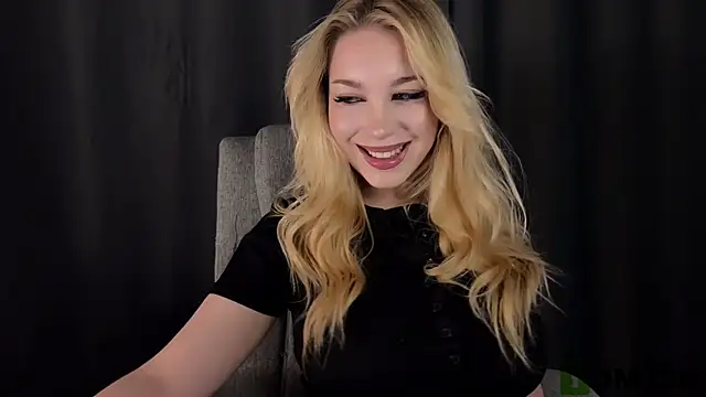 Snapshot of ariashaa chatting on June 1, 2026, 2:19 pm ariashaa online show from June 1, 2026, 2:19 pm