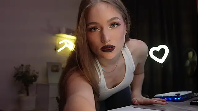 MrsTenderBeast online show from September 14, 2025, 3:11 pm