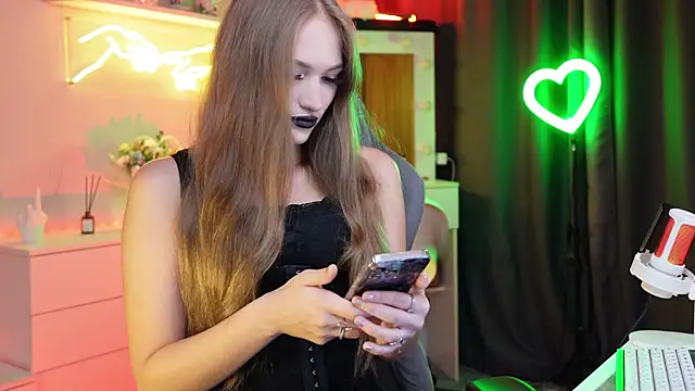 MrsTenderBeast online show from October 10, 2025, 5:01 pm