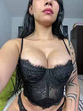 Snapshot of Angela_isabella chatting on June 27, 2026, 1:43 am Angela isabella online show from June 27, 2026, 1:43 am