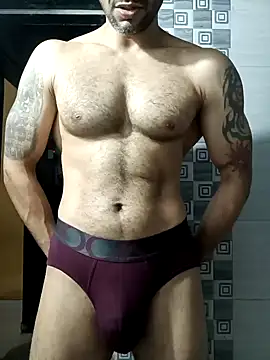 Snapshot of nihalxxx3 chatting on March 11, 2025, 2:40 pm nihalxxx3 online show from March 11, 2025, 2:40 pm