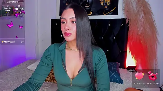 Ambar pe  online show from February 9, 2025, 9:06 pm