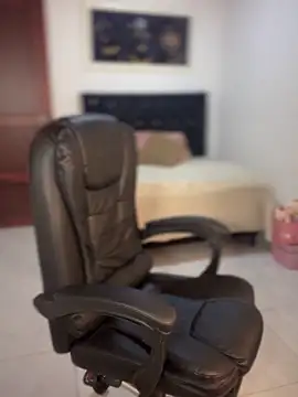 Ambar pe  online show from October 29, 2025, 3:42 am