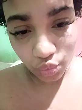 Hilarybunnyy online show from September 30, 2025, 2:16 am