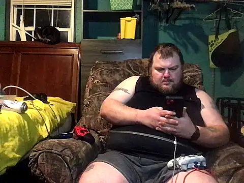 Snapshot of fatdickdaddy448 chatting on December 5, 2024, 7:05 am fatdickdaddy448 online show from December 5, 2024, 7:05 am