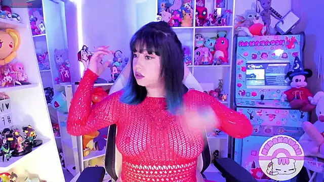 Snapshot of meda_kawaii_ chatting on December 2, 2024, 10:23 pm meda kawaii  online show from December 2, 2024, 10:23 pm