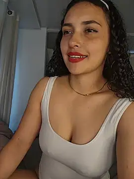 Snapshot of Lucy_Marin chatting on April 23, 2026, 2:19 pm Lucy Marin online show from April 23, 2026, 2:19 pm
